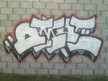 Graffiti OMPC en garin